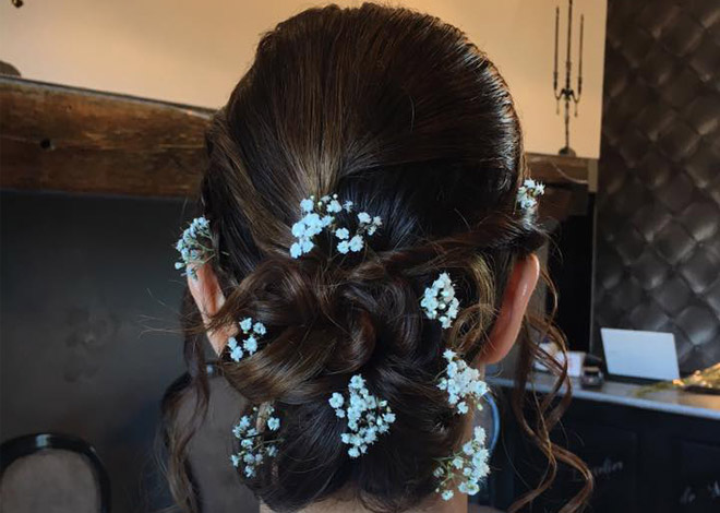 Coupe de cheveux chignon pour mariage à Seclin